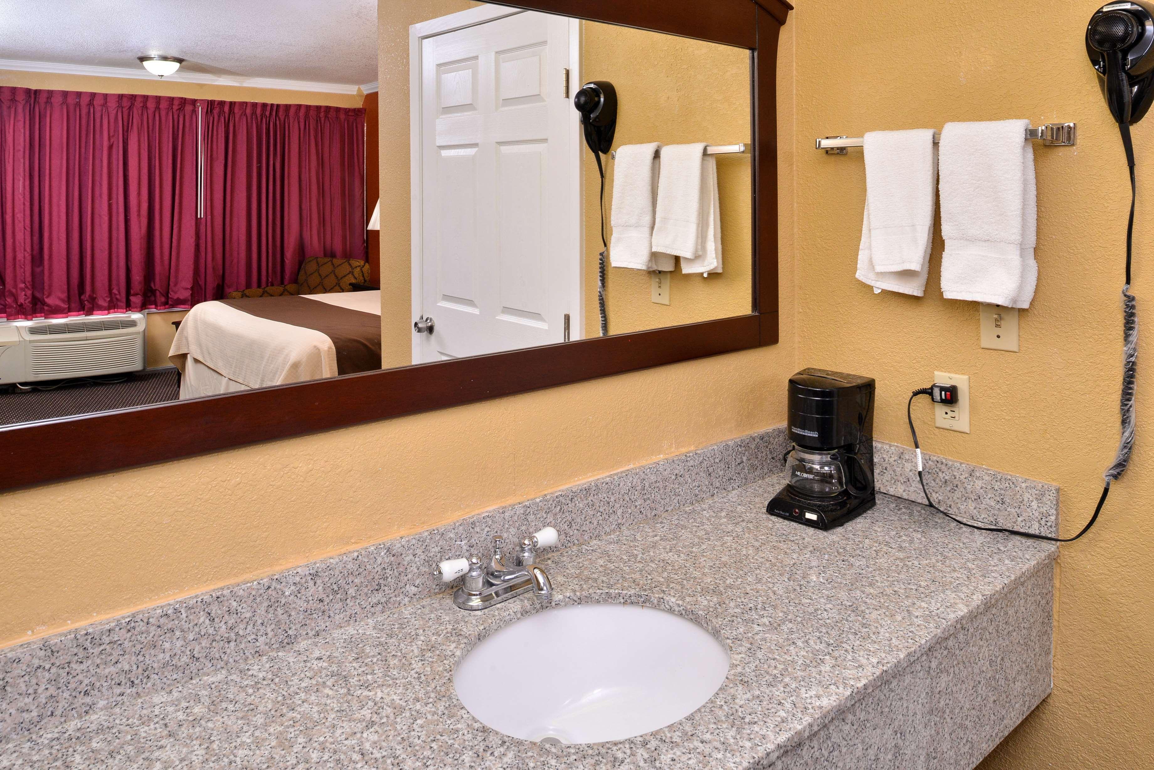 Americas Best Value Inn Schulenburg Exterior foto